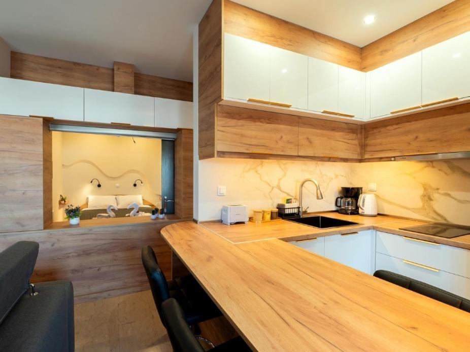 Sky View Suite Seres Zewnętrze zdjęcie